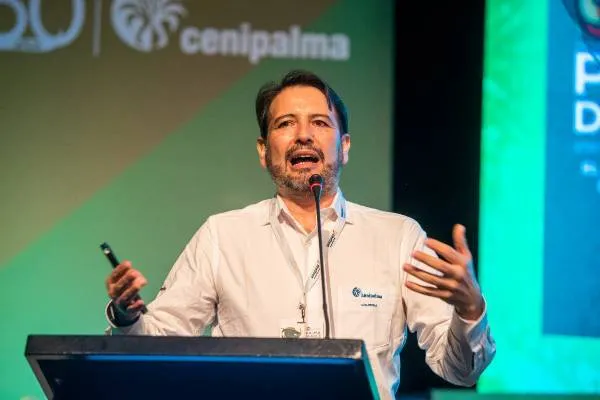 Hernán Mauricio Romero Angulo, Investigador Titular, Director de Investigación y Profesor Titular Cenipalma y Universidad Nacional de Colombia