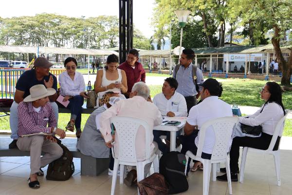 Representantes del sector palmero mencionando sus propuestas en las mesas de participación. 