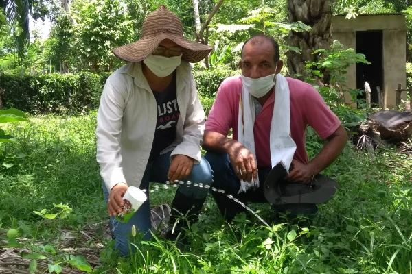 Participación en días de campo de Cenipalma, junto con su esposo Enrique Díaz