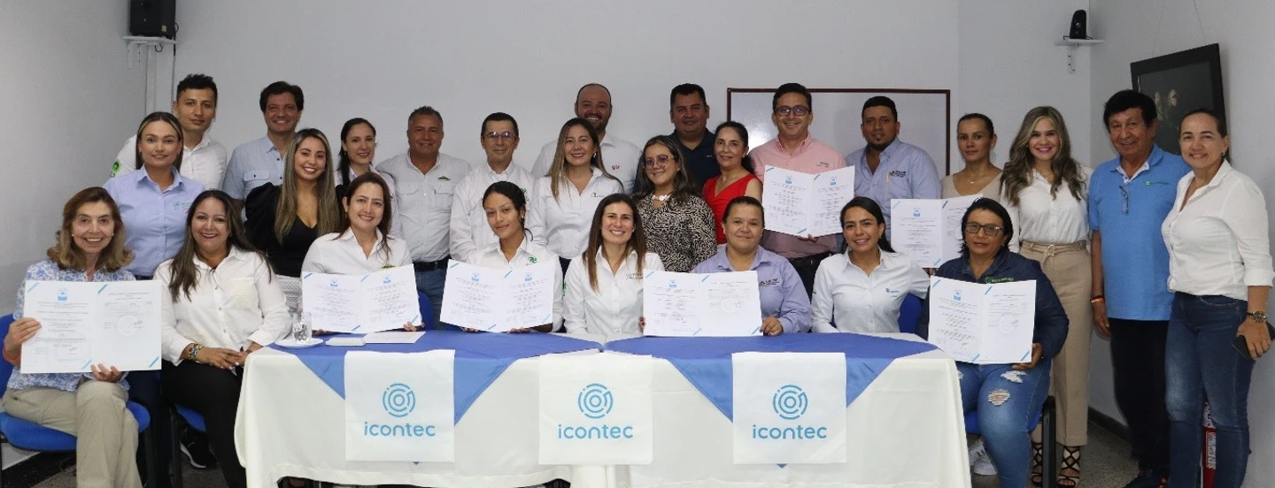 Corporación APSColombia e ICONTEC certifican a 21 productores de la Zona Oriental